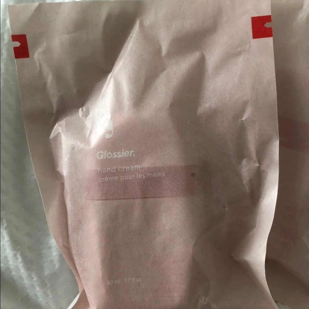 UNOPENED/NWT Glossier Hand Cream 🧴